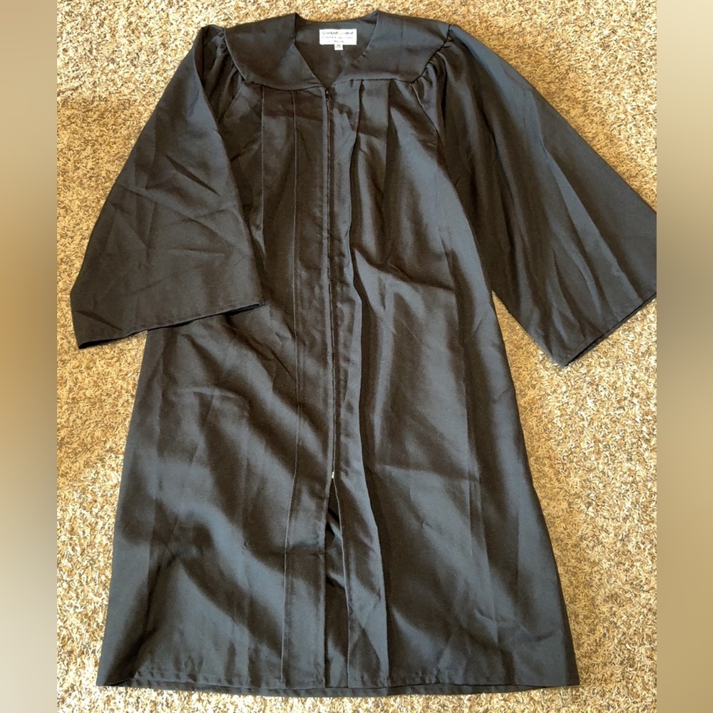 Graduation mall black gown